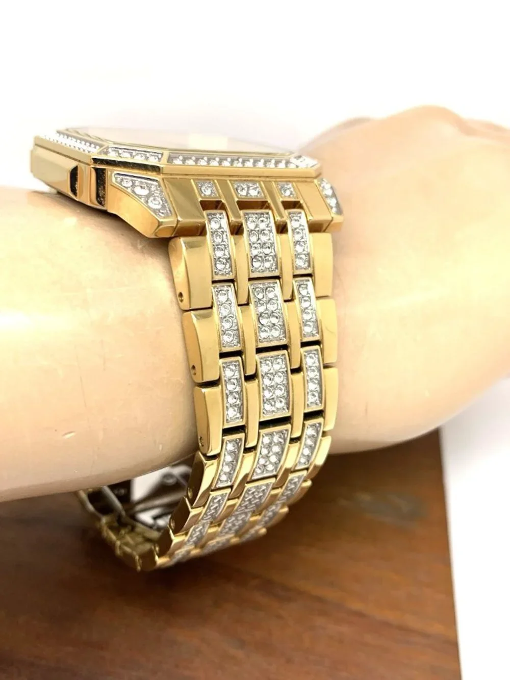 Bulova Men's Watch 98A295 Octava Quartz Crystal Pave Gold Stainless Steel 40mm